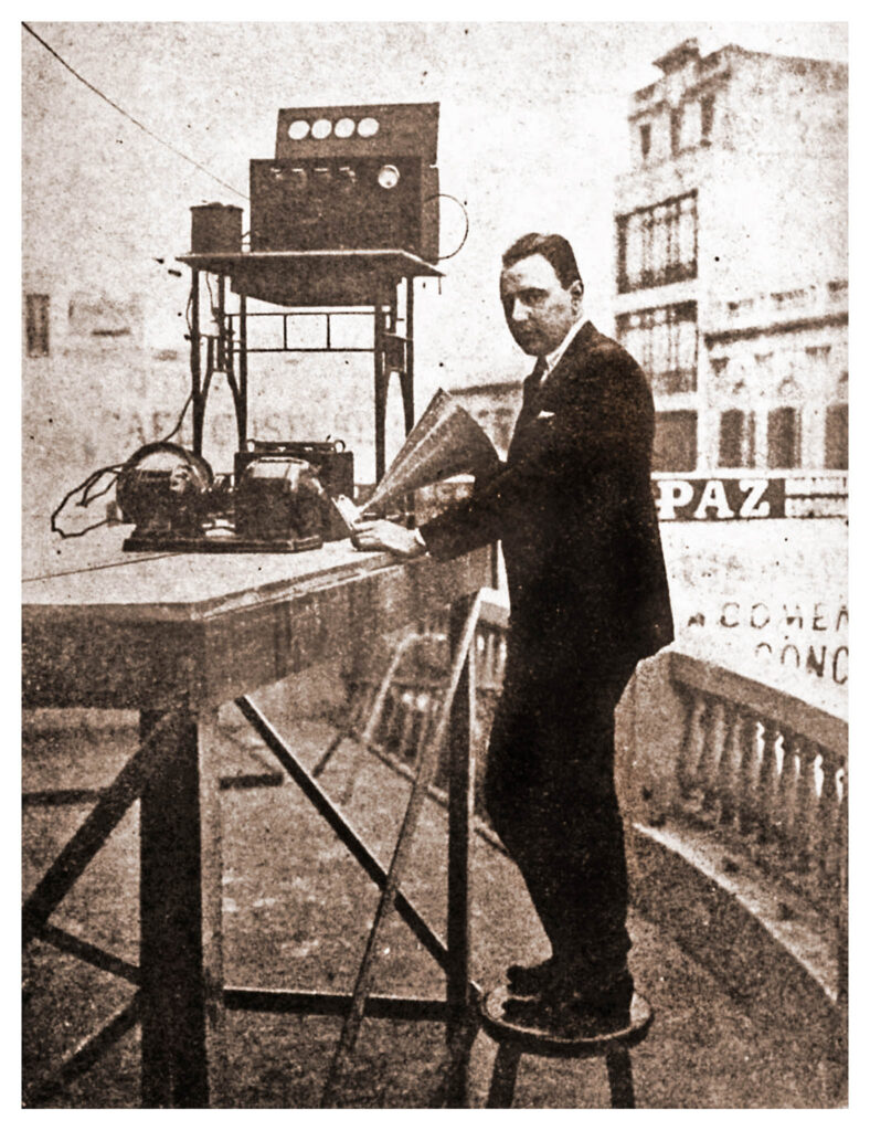 La primera narración de fútbol de la historia 1 Claudio Sapelli