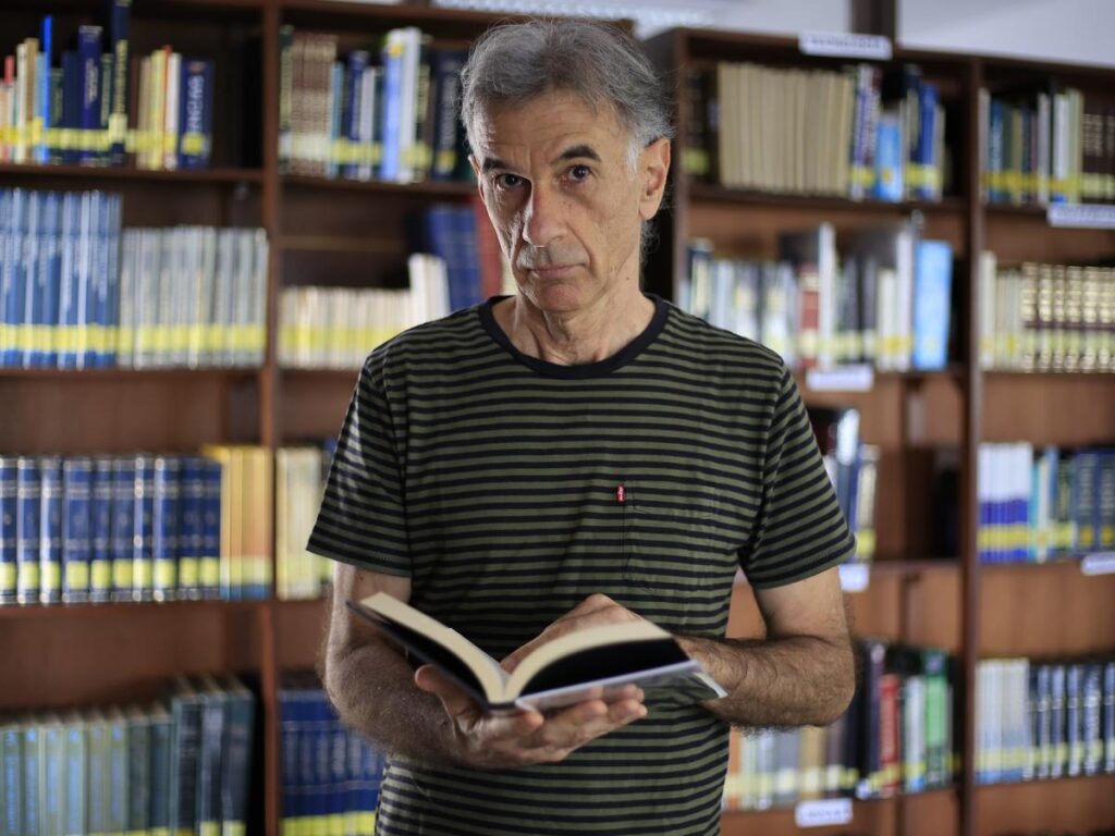 Escribir desde la noche: narrativa, género y campo cultural 1 Alejandro Susti 1