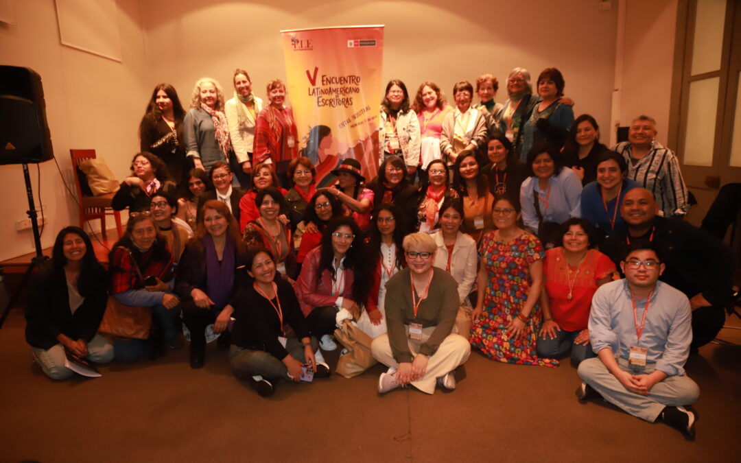 Círculo de Lectores Perú - La aventura de leer 4 Más de 45 escritoras se reunirán en Lima este 19 de marzo