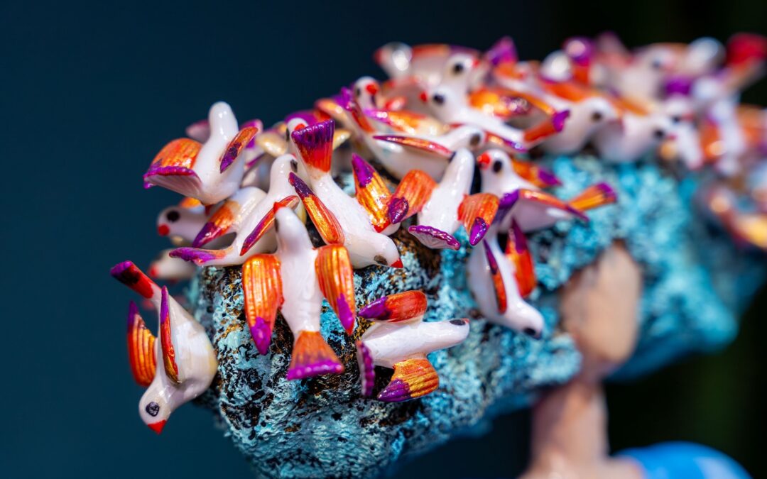 Círculo de Lectores Perú - La aventura de leer 2 “Menina Patria”: Paolo Cordano reimagina la identidad del Perú